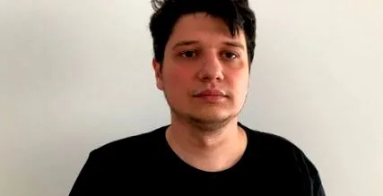 újságíró nyomozó