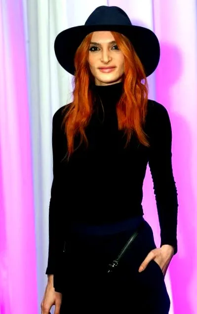 husárová