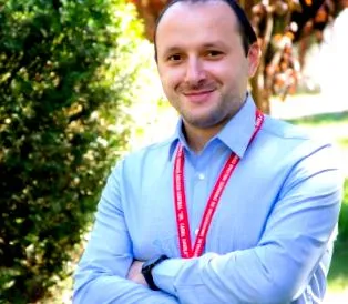 гласот централната