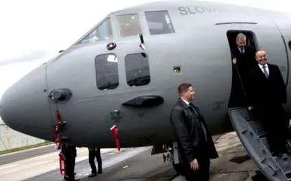 похвали хиляди