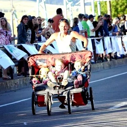 maratonul conduce