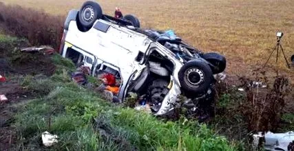 morții microbuzul