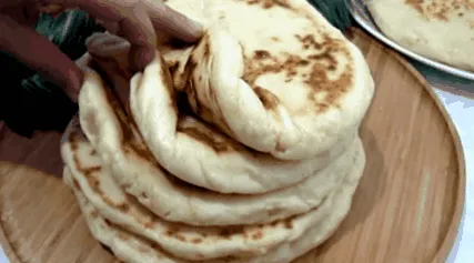 aveți