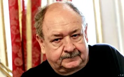 hevier versatilul