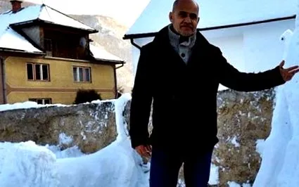 curioasa creație