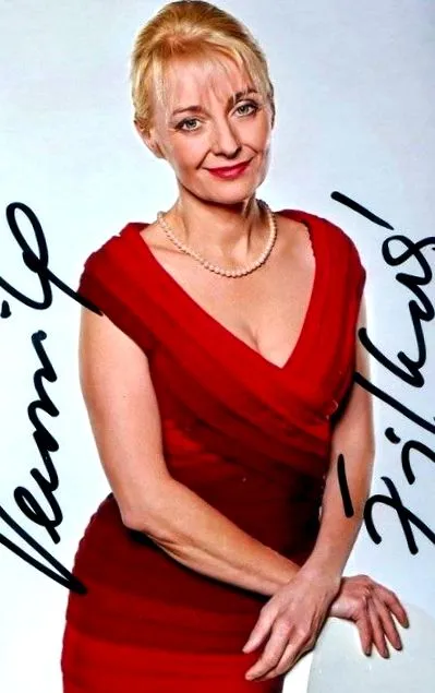 levette nadrágját