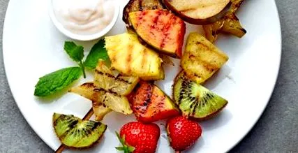 grătar fructe