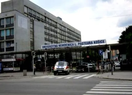 născut bebeluș
