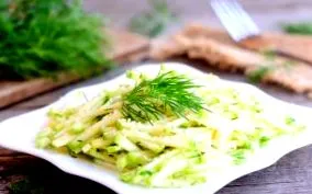 salată avocado