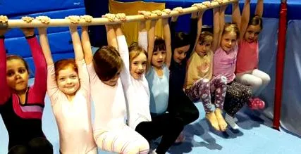 gimnastica asemenea