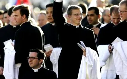 vaticanul preoți