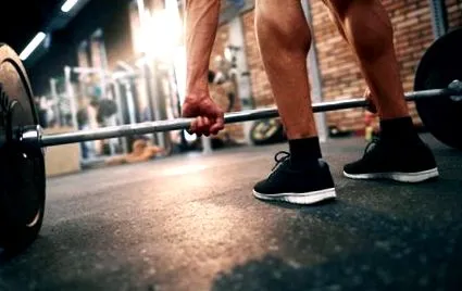schimbă deadlift
