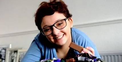 fenyegette Kapcsolódó témák