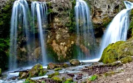 cascade cascade