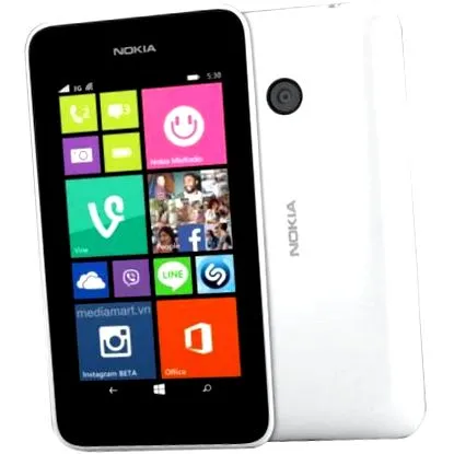 Nokia Lumia este