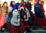 közelében