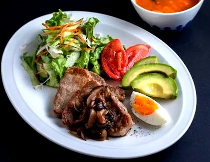 cateringul ketogenic