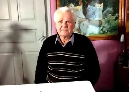 susține susține
