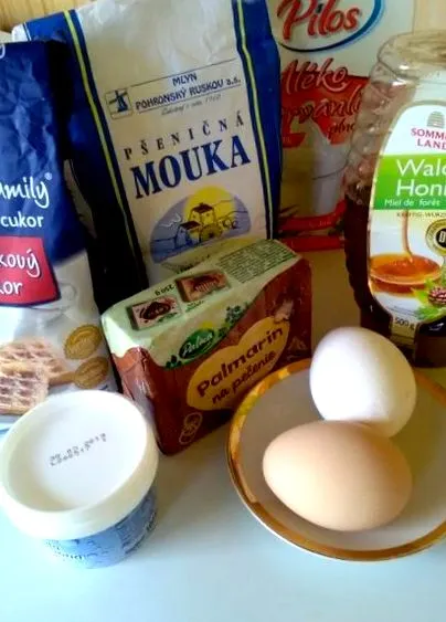 коледни чинии
