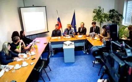 împotriva medveďov