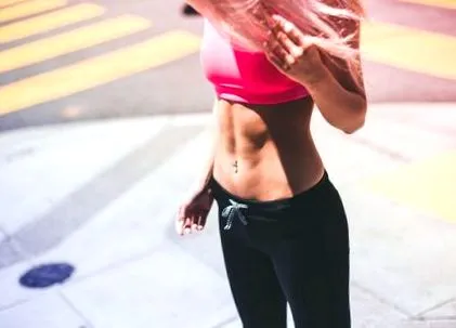 când abdominoplastie