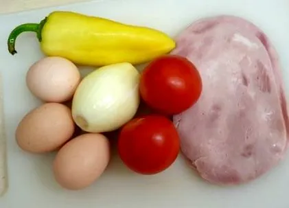 помідорами перцем