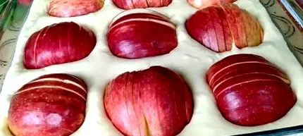 поставям ябълките