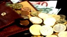 dintre respondenți criza