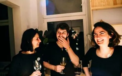 млади
