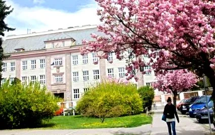 școala