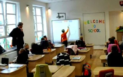școală școală