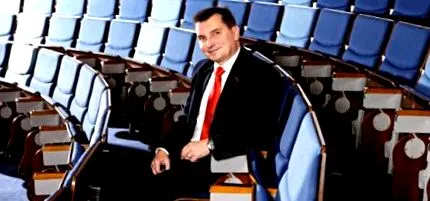 slávik director