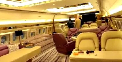 propriul avion