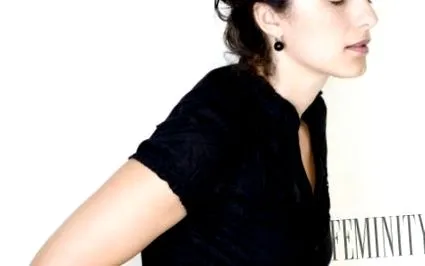 suferă