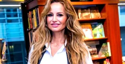 adriana varza