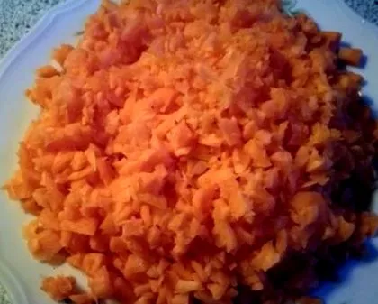 малко
