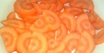 salată dovlecei