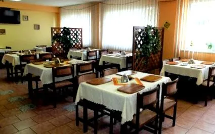 việt aducem atenția