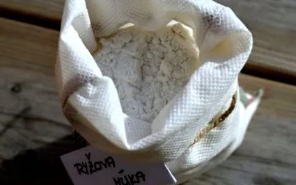 făină