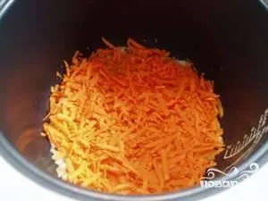 Borscs a multivarka - lépésről lépésre recept fotók a (élelmiszer) Borscs a multivarka - lépésről lépésre recept fotók