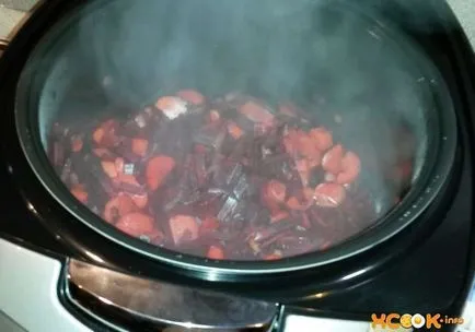 Borscs a multivarka - lépésről lépésre recept fotókkal, hogyan kell főzni