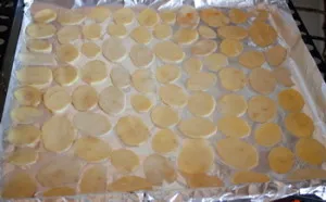 Chips az otthoni egyszerű receptek képekkel és videókkal (hogyan lehet a burgonya chips otthon) Chips az otthoni egyszerű receptek képekkel és videó
