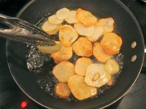 Chips az otthoni egyszerű receptek képekkel és videó (receptek) Chips az otthoni egyszerű receptek képekkel és videó