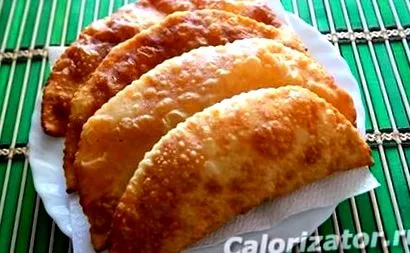 Cheburek csirkével