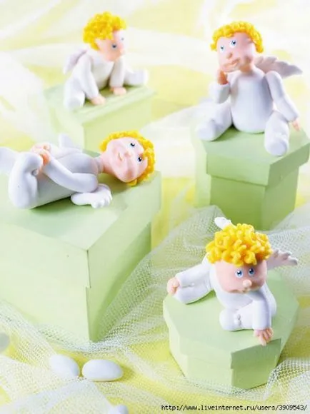 Mi polimer agyag, és hogy egy ilyen hideg porcelán hasonlóságokat és különbségeket, háztartásbeli