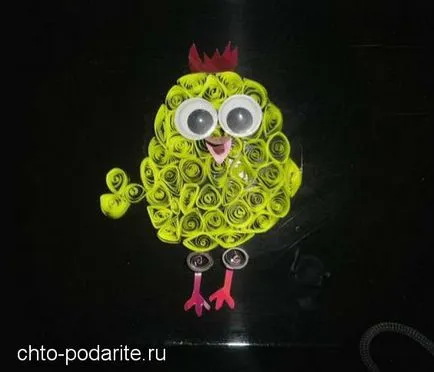 Csirke papírszeletkéket Quilling technika a saját kezében