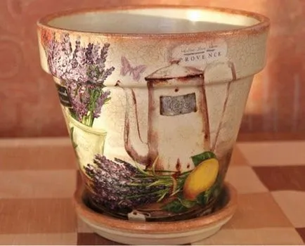 Decoupage virágcserepek szalvéták anyagok és végrehajtása fotó (decoupage virágcserepek virágok fotó darabos) Decoupage virágcserepek szalvéták anyagok és végrehajtása fotó