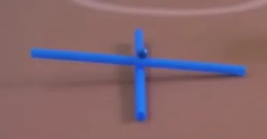 A gyerekek kézműves kezük improvizált otthon