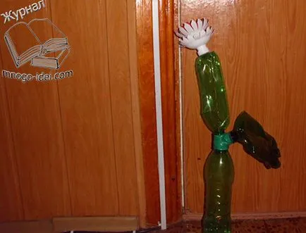 Fák és virágok műanyag palackok