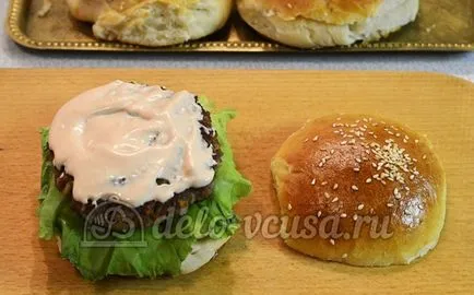 Házi sajtburger recept lépésről lépésre (23 fotó)